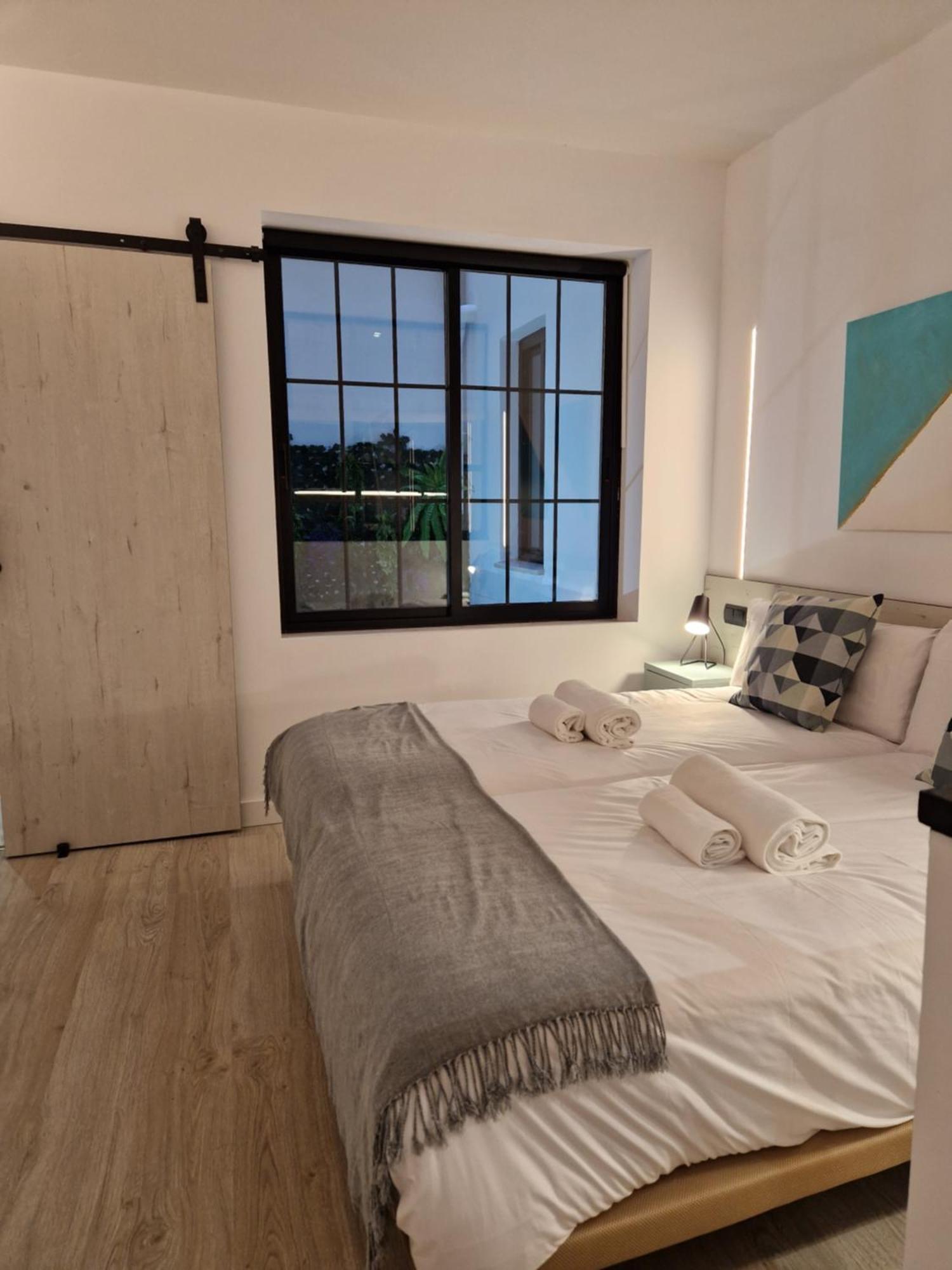 Apartamentos Wur Madrid Exterior photo
