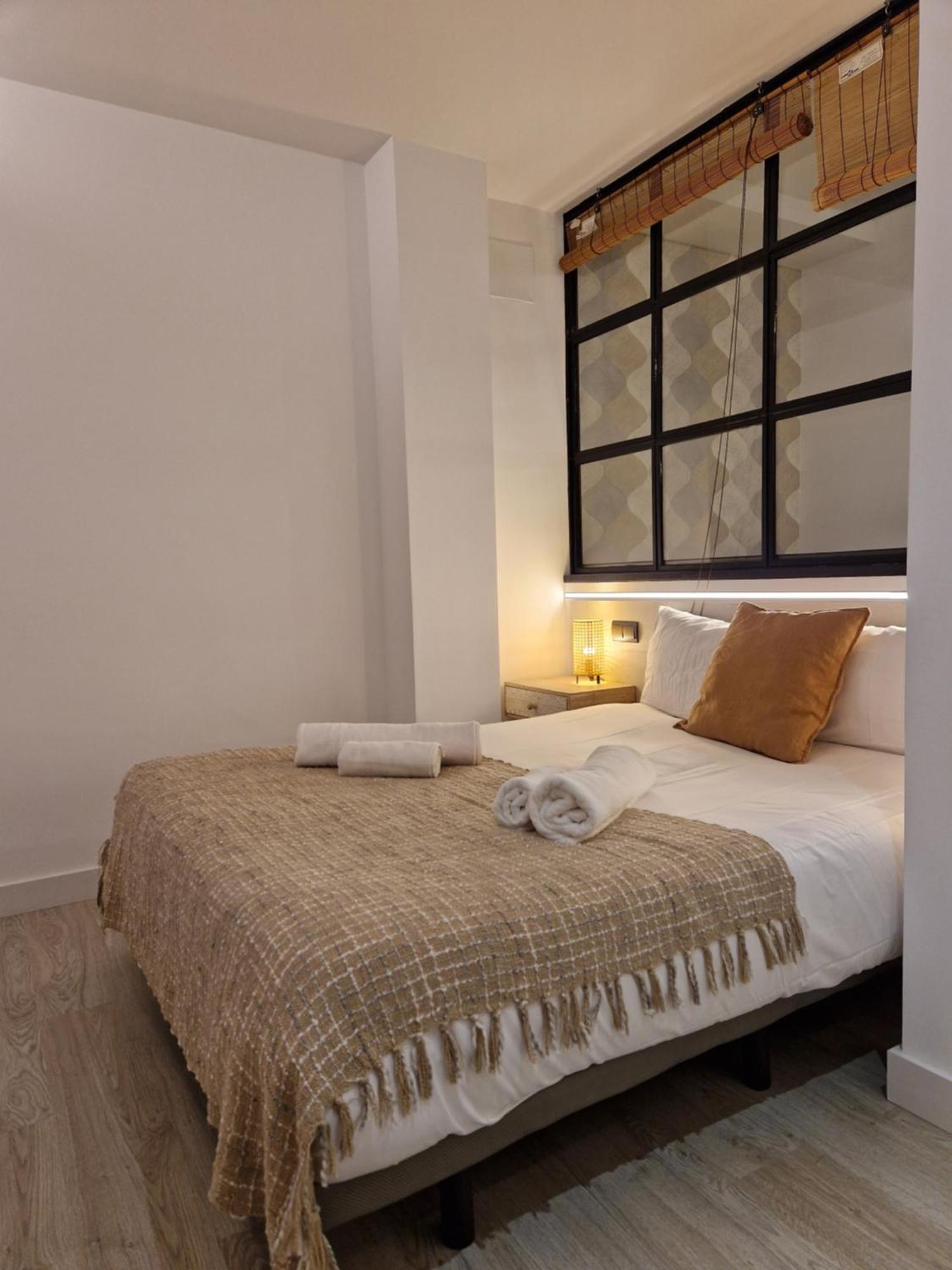 Apartamentos Wur Madrid Exterior photo